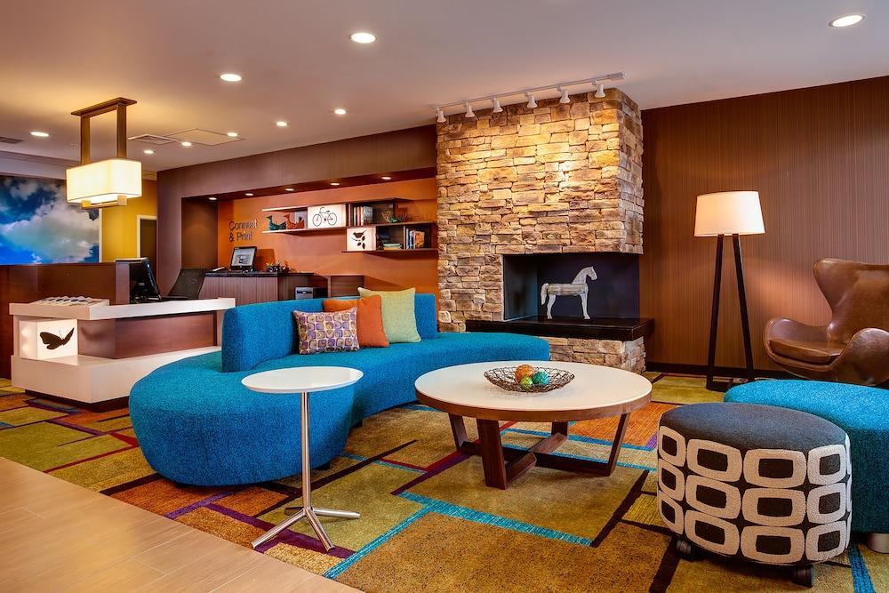 Fairfield Inn & Suites By Marriott Чикаша Екстериор снимка